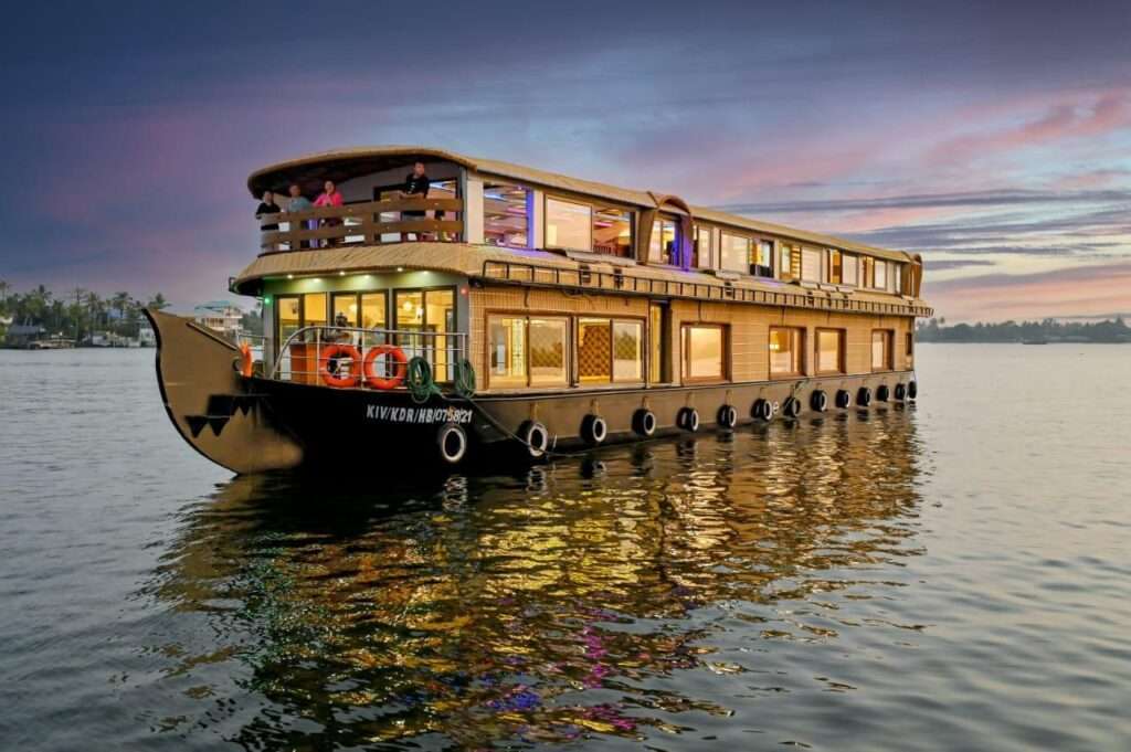 Check out Alappuzha Houseboating with BookMboat: Your Way to See Kerala’s Peaceful Backwaters