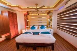 luxurious bedroom in the best houseboats Alleppey